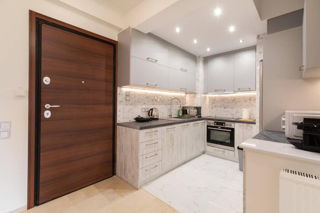 Comfy Flat Near Edem Beach By Atheniankeys Exterior photo